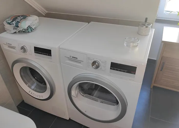 Sana * 波斯托伊纳