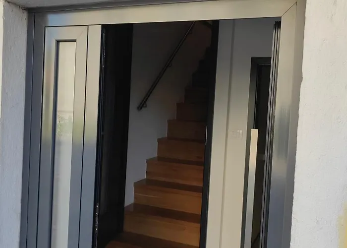 Sana アパート ポストイナ